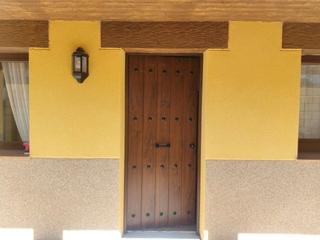 Xalet a Navas del Rey. Fantástico chalet en urbanización con zona de baño en navas del