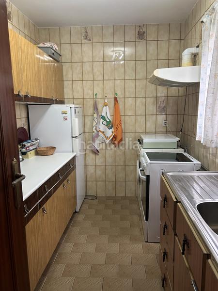 Foto 004c4b53-d0ea-4f11-8522-703f5b8145e1. Casa aparellada amb xemeneia calefacció aparcament a Navas del Rey