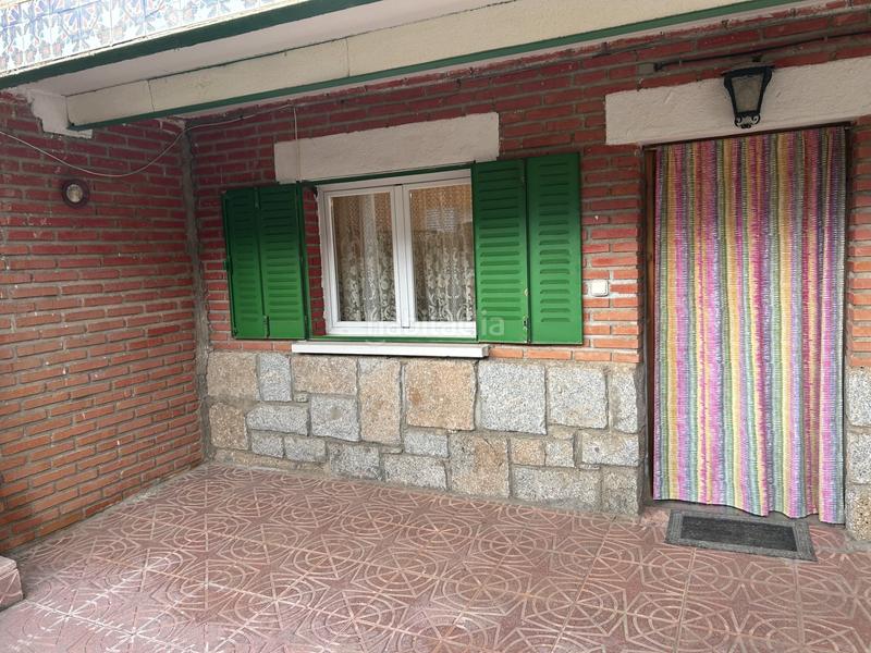 Foto 57a9a47f-fdce-4c61-91d7-c39b04d27bd5. Casa aparellada amb xemeneia calefacció aparcament a Navas del Rey