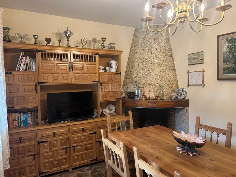 Foto 63640dff-9bbb-4057-b1ec-ed4653e6f7b4. Casa aparellada amb xemeneia calefacció aparcament a Navas del Rey