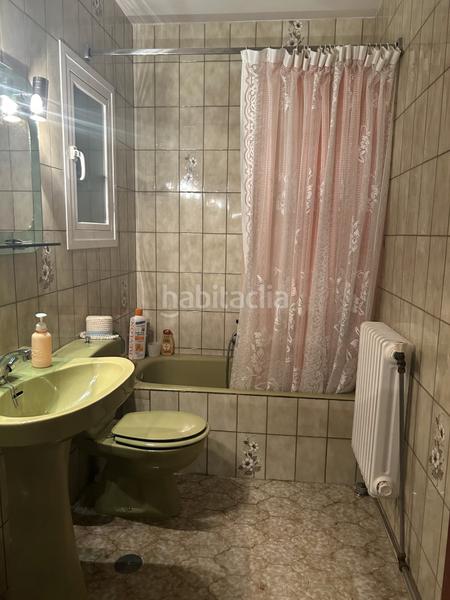 Foto f346fd6c-2771-463f-baf2-5a7a8dca26c7. Casa aparellada amb xemeneia calefacció aparcament a Navas del Rey