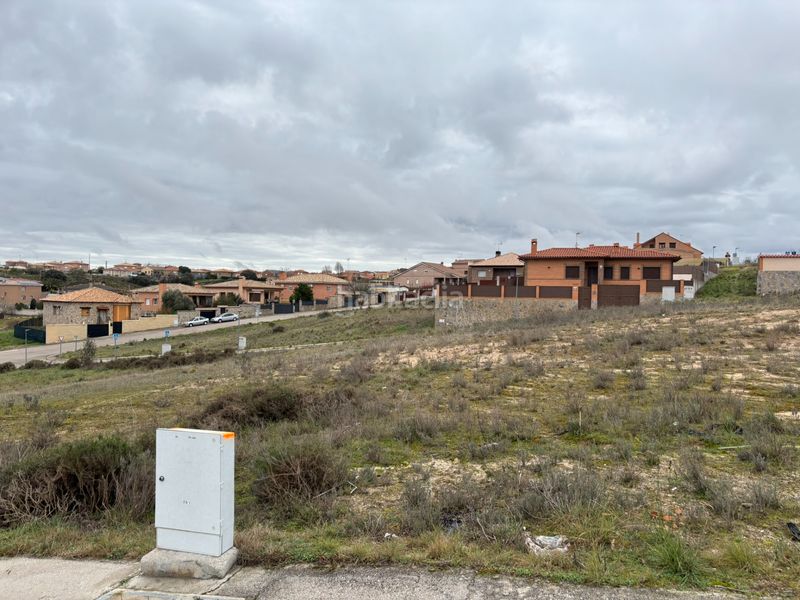 Foto 13956837-d690-48fc-aac1-bbb2a174439a. Terreny residencial a Méntrida