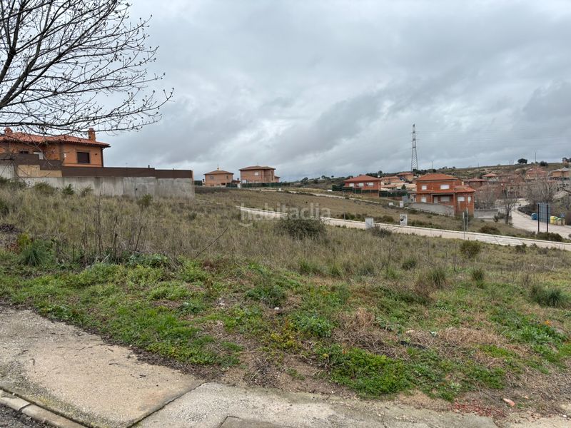 Foto 3a138f85-f435-41dd-b69a-3e56812462e9. Terreny residencial a Méntrida