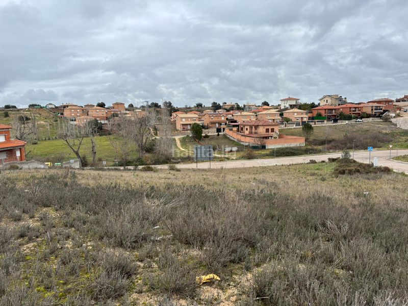 Foto 8cdc2910-f721-41ae-9296-2527ab11b8ed. Terreny residencial a Méntrida