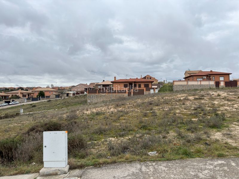 Foto b1e85cbd-4663-41d4-937e-a23399f07933. Terreny residencial a Méntrida