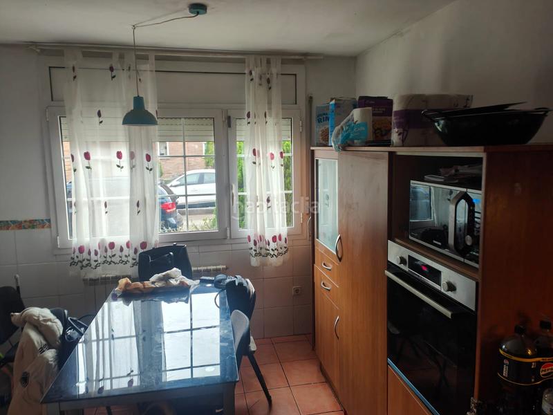 Foto 58ca7be4-b85f-4c63-8bb7-d04d5c37ecd8. Semi detached house with fireplace parking pool in Tona