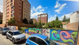 Terreny residencial a Carrer de la indústria 9. Centric