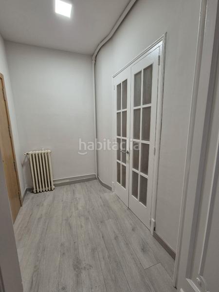 Foto 438ef7c4-83f4-4abe-864f-4e2075b3c1d5. Pis a Centre Vic