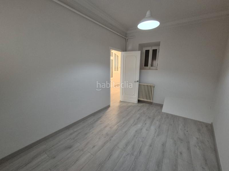Foto 4fb64b9a-4fd5-40b9-a4a6-12995dfc9e09. Piso en Centre Vic