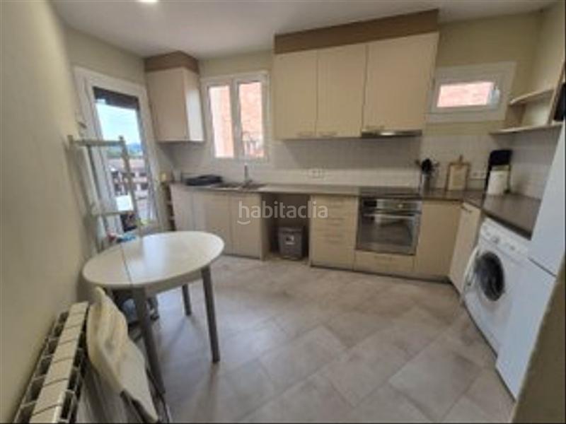 Foto ee95c429-dc4e-4b80-8a76-6cdb7f63e3b6. Miete etagenwohnung in Estadi-Santa Anna Vic