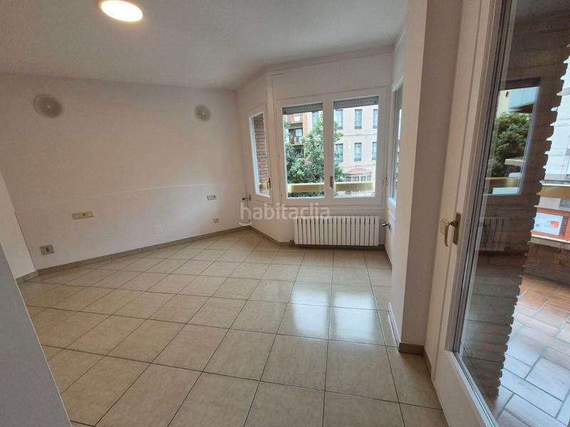 Foto 3134ac4a-8caa-497d-8caf-3fb7a5f8fe12. Location appartement avec chauffage parking dans Centre Vic