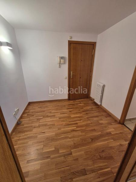 Foto 2b3533e8-0d6d-4746-9c49-5e7df2cebef7. Alquiler piso en Centre Vic