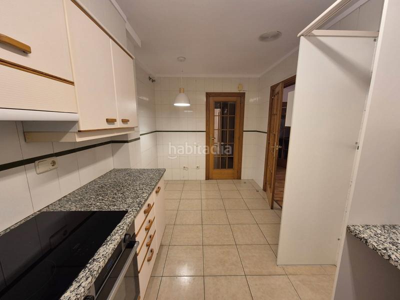 Foto 4a40a259-84aa-48f4-ae39-5271bc59f943. Alquiler piso en Centre Vic