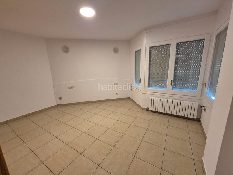 Foto e7f0c2bc-9df6-4349-a752-825d41de1476. Alquiler piso en Centre Vic