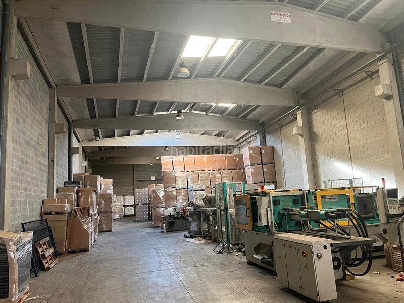 Foto 9296ede1-9d2e-4eaf-b74a-f89d99ba1d09. Rent industrial building with heating in Manlleu