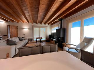 Casa  Place de la mairie. Se vende con muebles y electrodomésticos