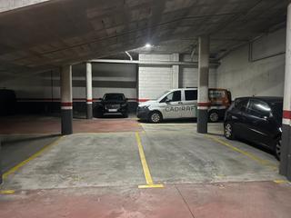 Miete Autoparkplatz  Plaça mil·lenari