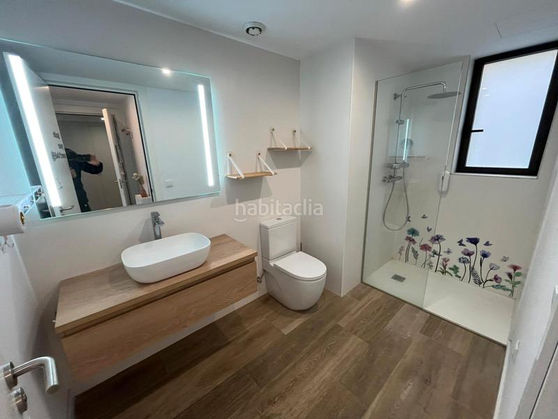 Foto f49cb376-3405-482b-8d6e-5ab36c03b4f4. Flat with heating in Nord Vic