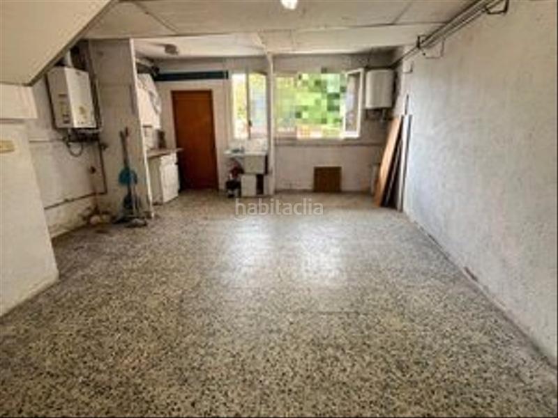 Foto d8cd8eef-7808-42e6-9d06-498e6b71ba6c. Casa a schiera con camino riscaldamento parcheggio in Vic