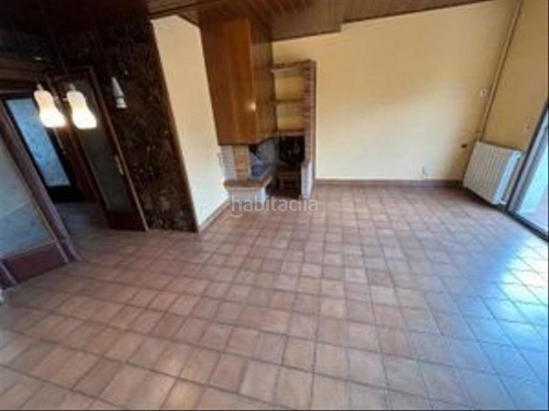 Foto 5142dcc8-ced3-4bbb-8714-fb7af30e34aa. Casa adosada en Estadi-Santa Anna Vic