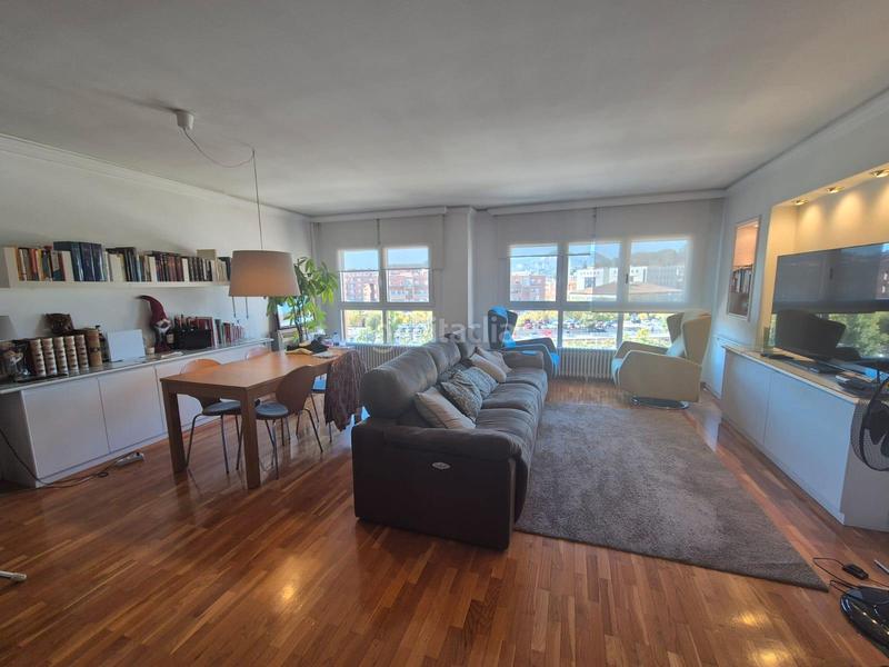 Foto 88d204ac-c9b1-4c72-87b6-6ba0fc95cace. Attique avec cheminée chauffage dans Nord Vic