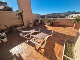 Ático  Carrer del pare gallissà. 2  terrasses de 30m2, cada una d'ellas.