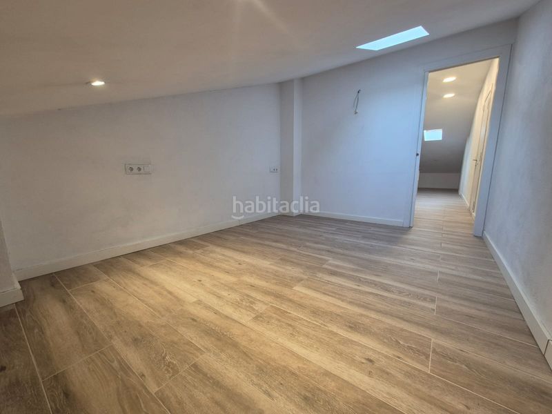 Foto d44ca71a-513c-47a2-85b6-131393d27839. Pis amb xemeneia calefacció aparcament a Caputxins-Ambulatori Vic