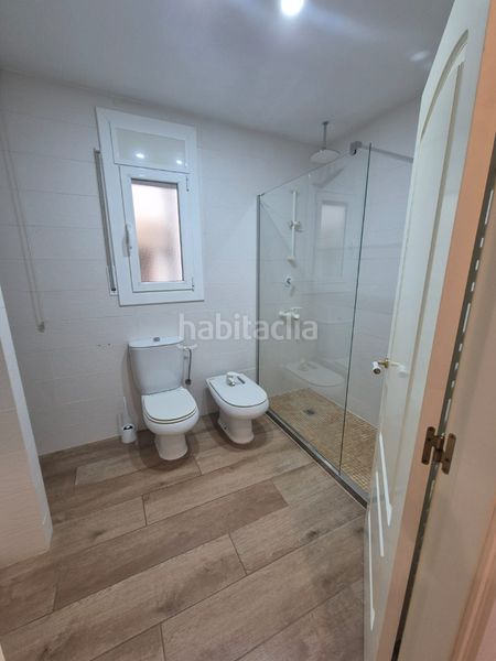 Foto efae4981-b92a-442a-9208-4344d641442b. Pis amb xemeneia calefacció aparcament a Caputxins-Ambulatori Vic