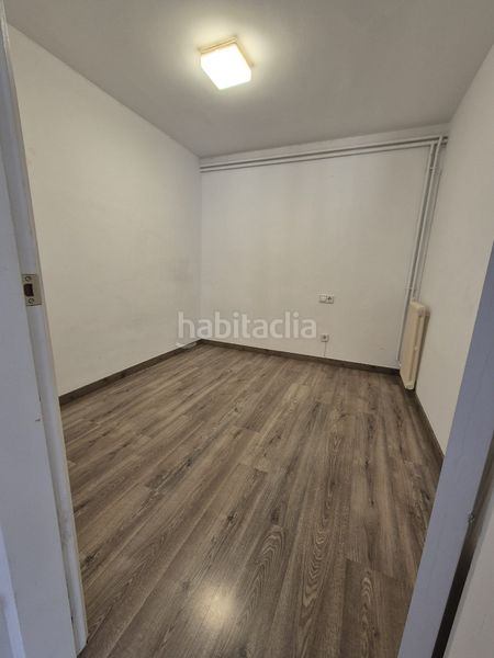 Foto f93b2988-465c-4a94-8e02-c8ff793978a9. Pis amb calefacció a Centre Vic