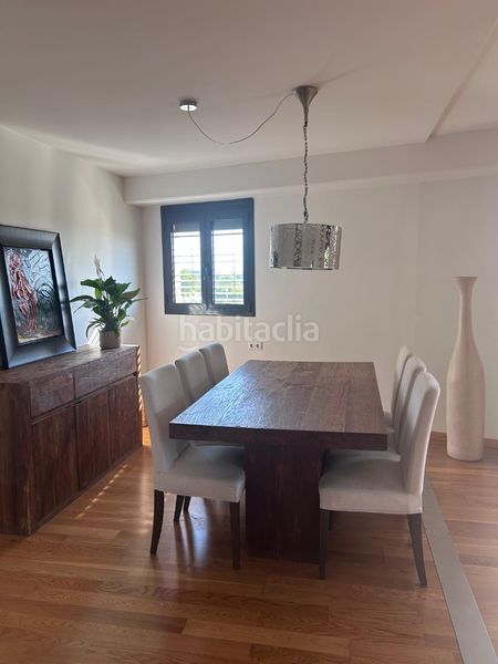 Foto e7ba2c19-a57e-4690-bd37-13cbe0f6168e. Pis amb xemeneia calefacció aparcament a Gurb