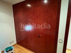 Foto 8264b512-7604-4352-9951-64642d41cc0b. Pis amb calefacció aparcament a Nord Vic