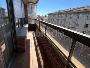 Foto d1639b75-9346-4776-bc15-447559ed4820. Pis amb calefacció aparcament a Nord Vic