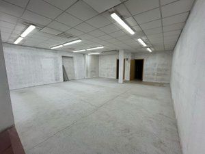 Business premise  Avinguda de martí genís i aguilar