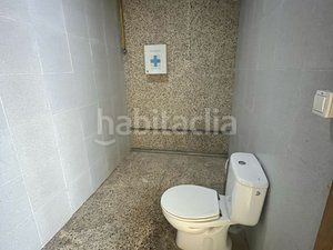 Foto 5011e040-ae06-4bea-90a8-4be597a41875. Local comercial a Estadi-Santa Anna Vic