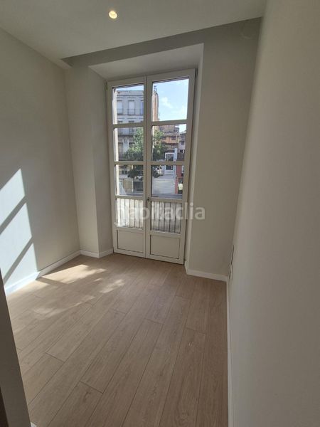 Foto 79964c6a-aaae-4d94-9135-1971463a388c. Duplex con riscaldamento in Centre Vic