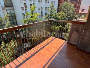 Foto 90a96582-0387-4706-8a29-d7a407485f7b. Pis a carrer de jacint verdaguer 28 a Centre Vic