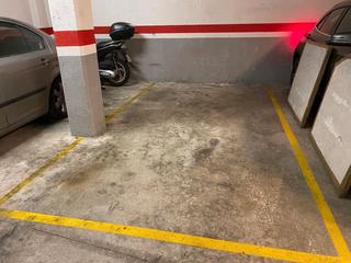 Parking coche en Carrer de fastenrath 178