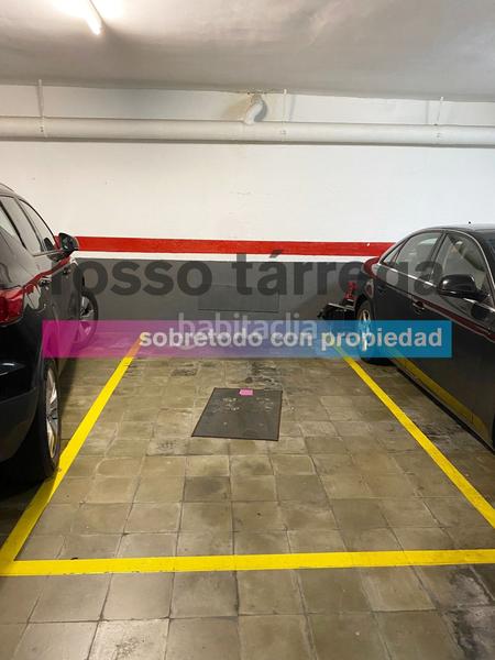 Foto bdb52fe0-7511-4ddf-a94a-87f312e7b209. Parking coche en carrer de rubens 35 en El Coll Barcelona