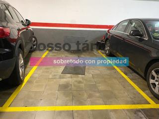 Parking coche en Carrer de rubens 35