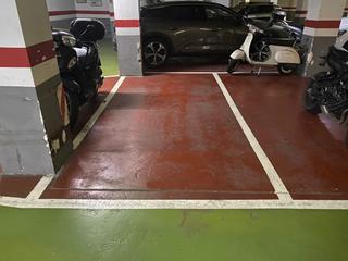 Parking coche en Carrer d'homer 38