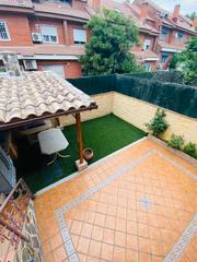 Xalet en Velilla de San Antonio. Fantstico chalet a la venta en velilla