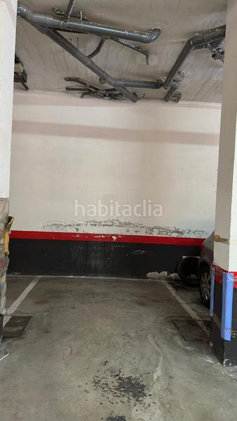 Foto b092e496-bf0f-4af0-aad2-e4376ddb9ba9. Car parking in Velilla de San Antonio