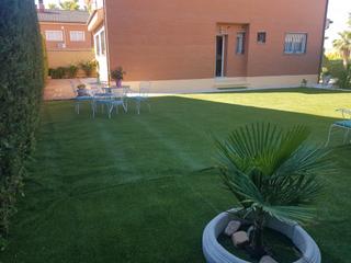 Chalet  Paseo de dolores ibárruri. Acogedor chalet de 500m en mejorada del campo