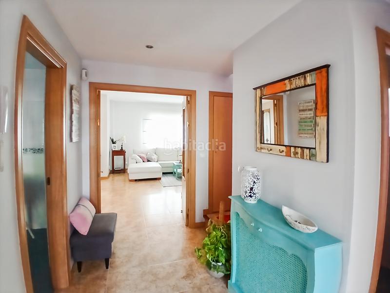 Foto 4f1c58a4-392e-41d9-8988-ea11aa9dc5cb. Casa aparellada amb xemeneia calefacció aparcament piscina a Rivas - Vaciamadrid