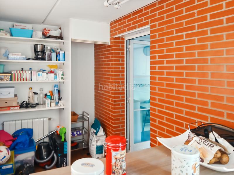 Foto 5abe80b8-1464-4a33-a4f9-7eb114cc4140. Casa aparellada amb xemeneia calefacció aparcament piscina a Rivas - Vaciamadrid