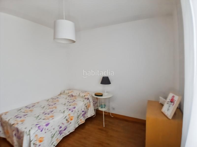 Foto 70b7f334-4643-41bc-bb1b-7e32dbfbc451. Casa aparellada amb xemeneia calefacció aparcament piscina a Rivas - Vaciamadrid