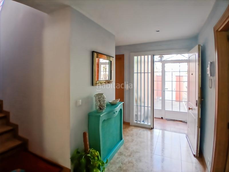 Foto a543b84a-0265-42f5-b197-dddb25816bdb. Casa aparellada amb xemeneia calefacció aparcament piscina a Rivas - Vaciamadrid