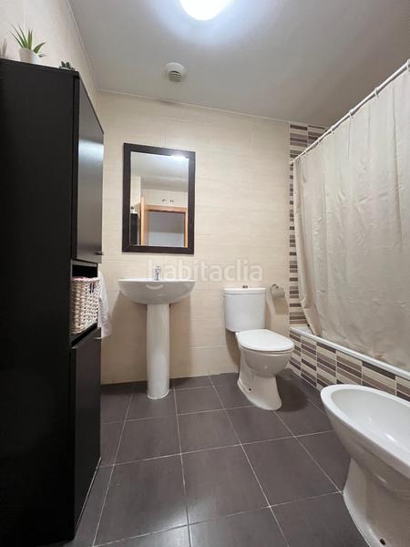 Foto 1d05278c-1945-44c3-9a4f-01cac5b84341. Miete zweistöckige wohnung mit heizung parking in Velilla de San Antonio