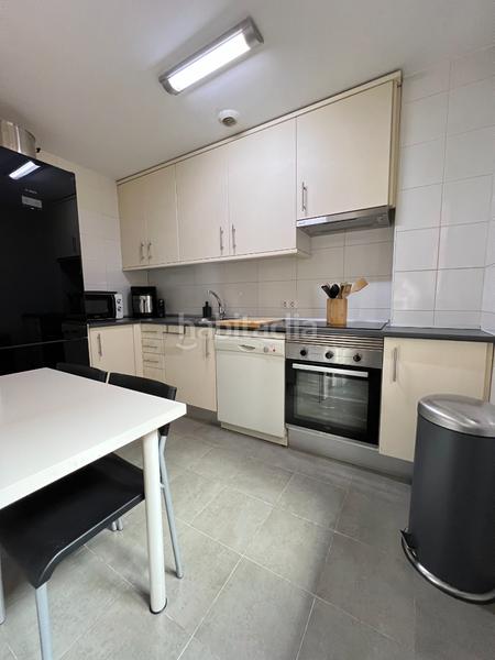 Foto a2322ca3-8505-4404-83e9-1795ad05259c. Miete zweistöckige wohnung mit heizung parking in Velilla de San Antonio