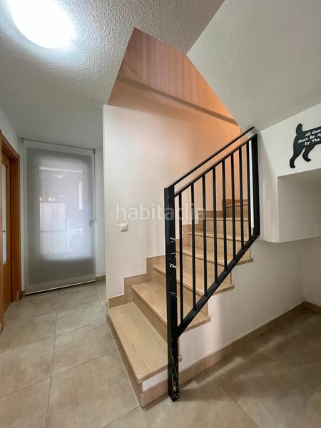 Foto ed537694-8738-4b26-b8d9-7f0025ecc75f. Miete zweistöckige wohnung mit heizung parking in Velilla de San Antonio